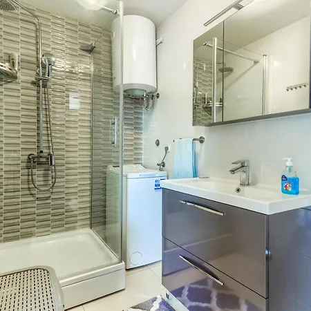 Rialto Apartment